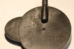 Lock till spolarbehållare