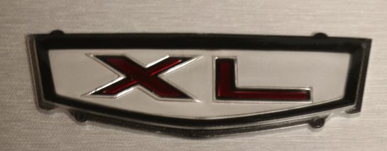 Emblem "XL"