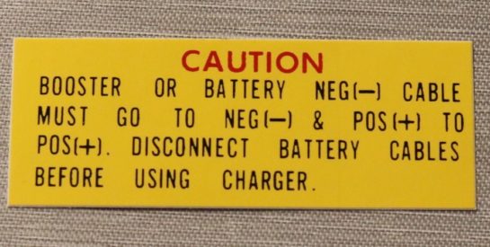 Battery Warning Dekal Mopar 1962-68