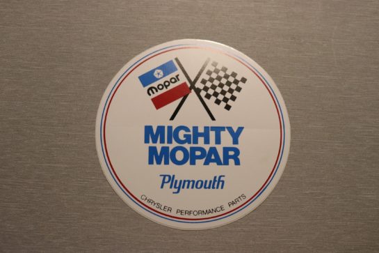 Mighty Mopar Dekal Plymouth 5 1/2