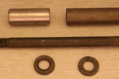 Generatorbult med hylsor  1970-74 Mopar Small-block