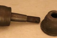Kulbult Nedre  1983-95 Chevrolet Truck  GMC Truck